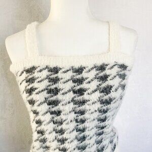 Willow & Wind Womens Tank Sweater Size Small Black Ivory Houndstooth Fuzzy XS